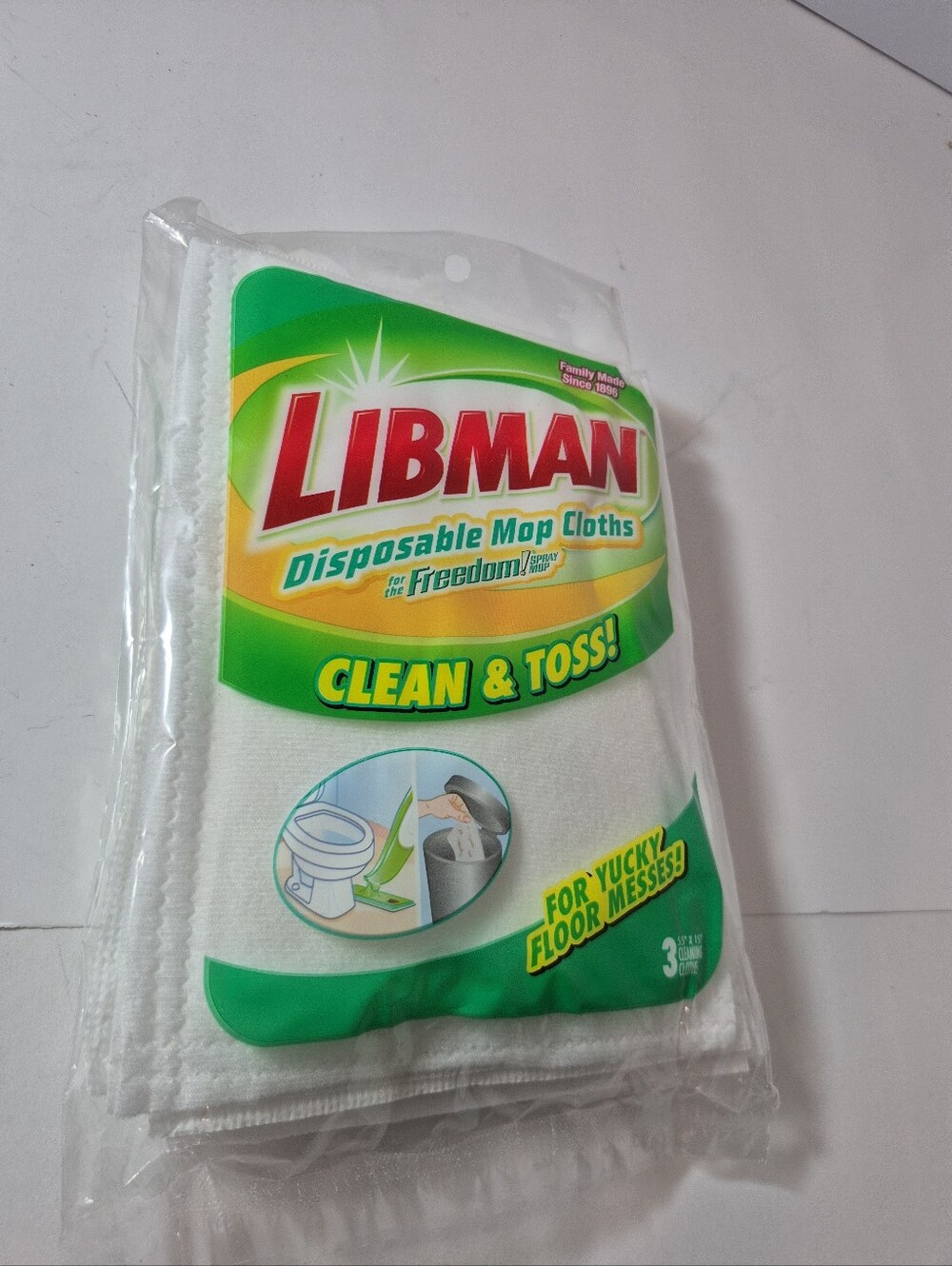 Libman Disposable Mop Cloths for Freedom Spray Mop Locks in Dirt 3 Per Pack